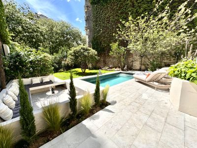 Exceptional villa of 330m² with garden, heated outdoor swimming pool, sauna, jacuzzi, gym