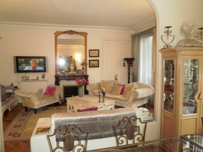 Apartment with spacious lounges for daily events 