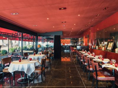 Luxury Brasserie with Eiffel Tower View in Paris | Events & Dining