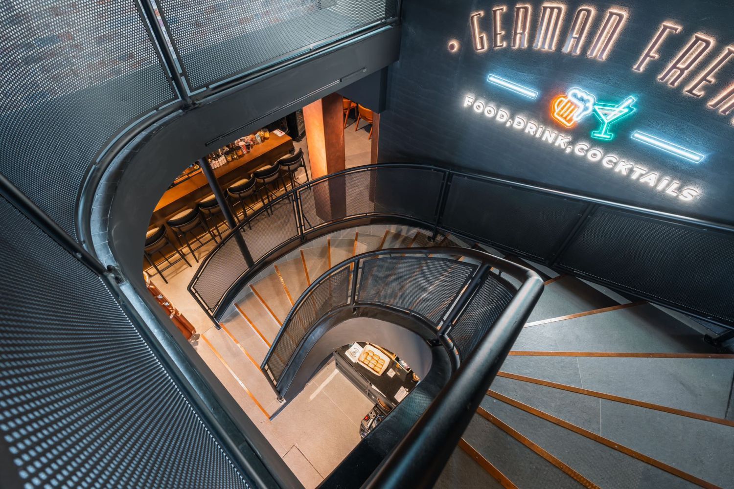 Modern Multi-Level Venue with Terrace & Speakeasy | Place de la Bastille