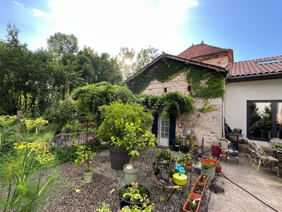 Charming French 18th century farmhouse/pigeonnier on quiet canal