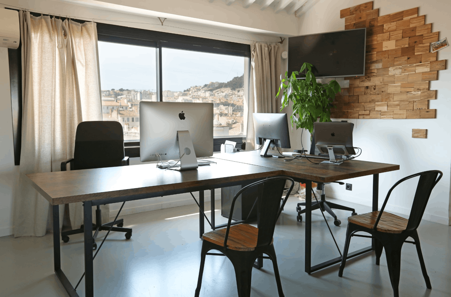 Location de bureau, salle de réunion, soirée /cocktails