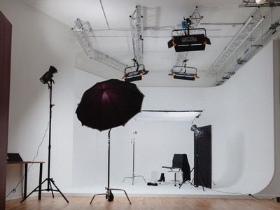 Studio Élégant à Paris pour Tournages & Événements | Jusqu'à 150 Invités