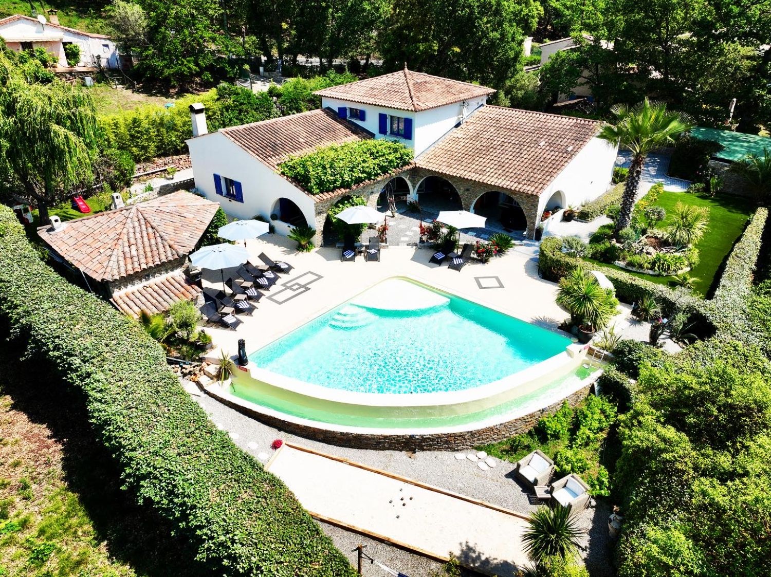 7 room villa with swimming pool on the Côte d'Azur