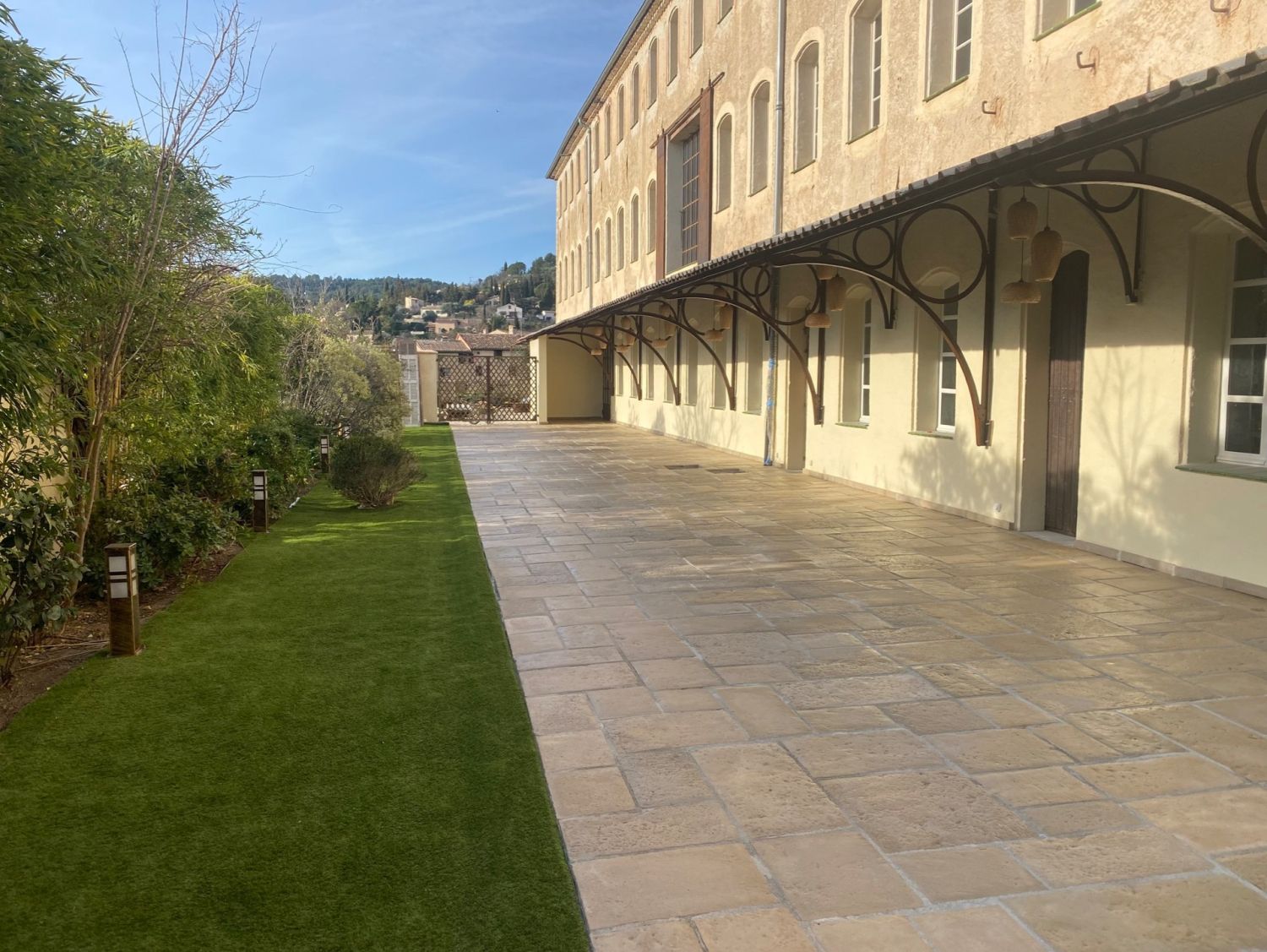 Lieu de réception dans un village provençal 
