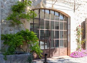 Reception venue in a Provencal village 