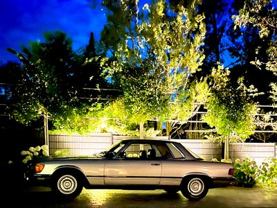 Private mansion with outdoor park 