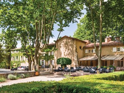 17th Century Provençal Bastide for Events & Peaceful Stays