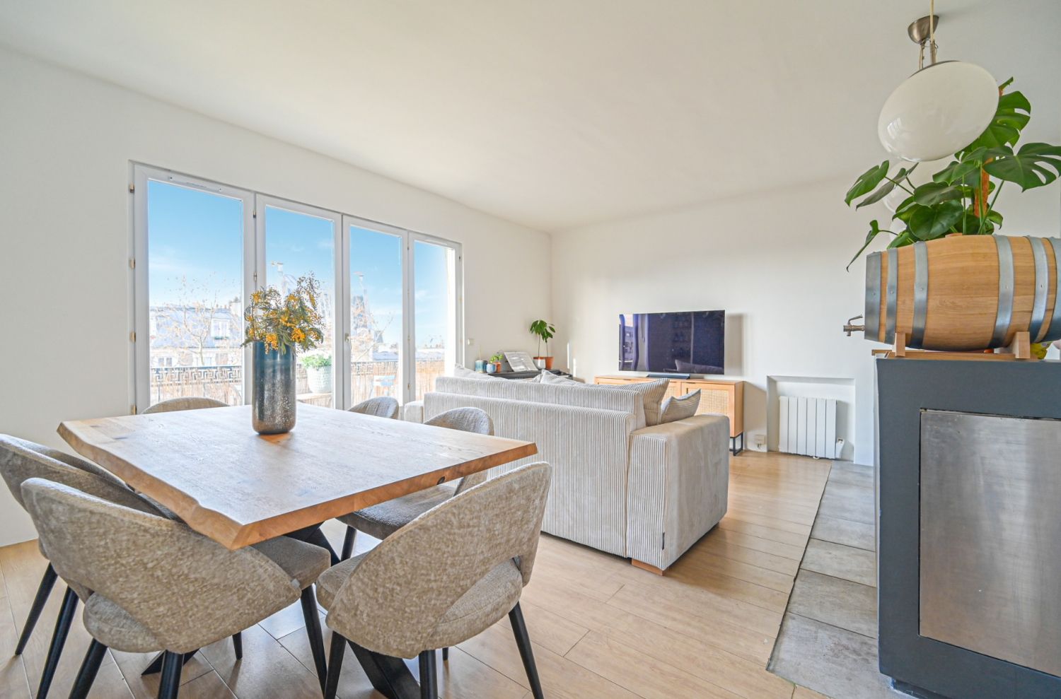 Montmartre Flat with Eiffel Tower & Sacré-Coeur Views | Event Venue Paris