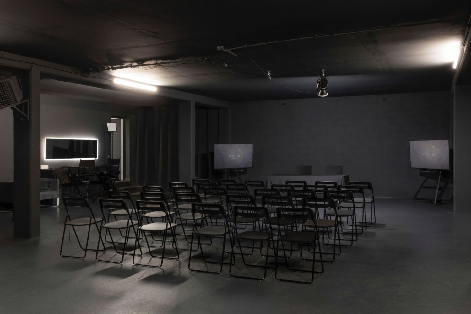 Studio Photo Vidéo 300 m2 à une porte de Paris