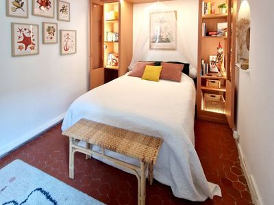 LARGE APARTMENT, IDEAL FOR SHOOTING IN THE CENTER OF MARSEILLE