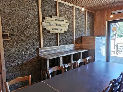 Moulin rénové en Auvergne avec salle de séminaire et chambres