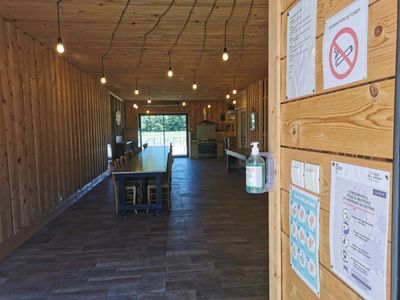 Moulin rénové en Auvergne avec salle de séminaire et chambres