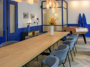 Grand Loft Atypique avec Verrière près de la Place de la Bastille