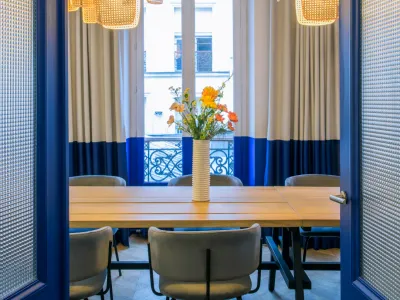 Grand Loft Atypique avec Verrière près de la Place de la Bastille