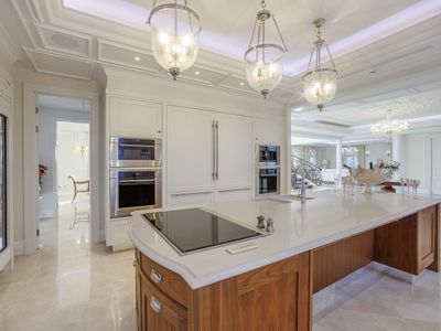 12,500 m² garden in a Norman manor 500 m from the beach