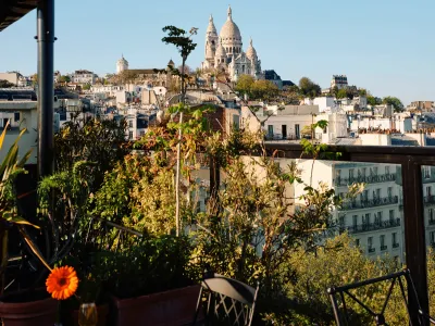 Rooftop Paris: 360° Views & Chic Garden Events
