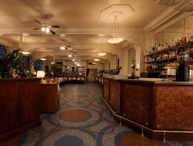Renovated Paris Restaurant for Events | Sharing Menu & Cocktails