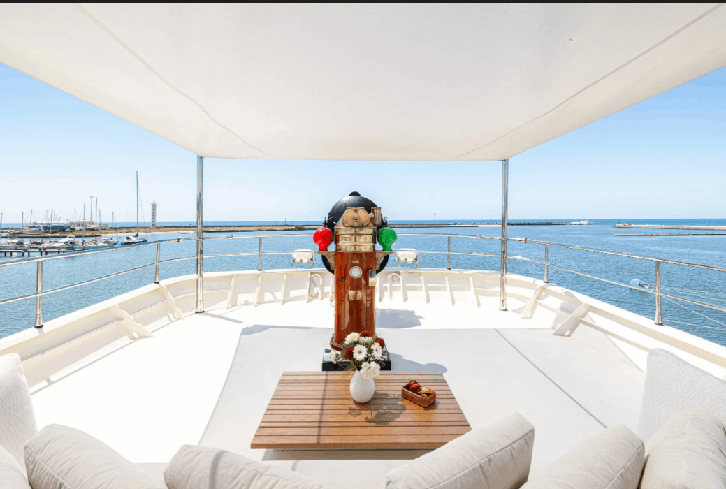 Luxury Yacht in Cannes: Mediterranean Events for 150 Guests