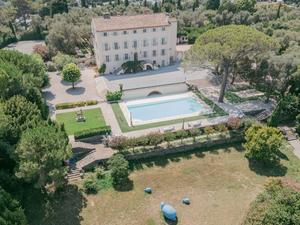 Charming country house