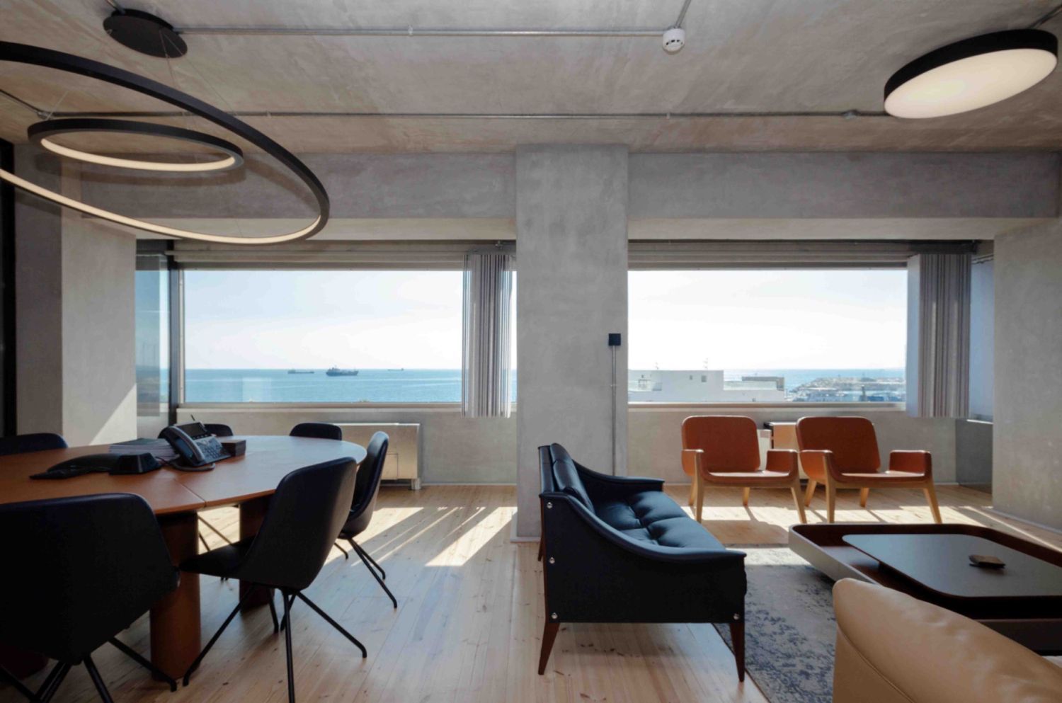  Meeting rooms & serviced offices with sea view in Cyprus