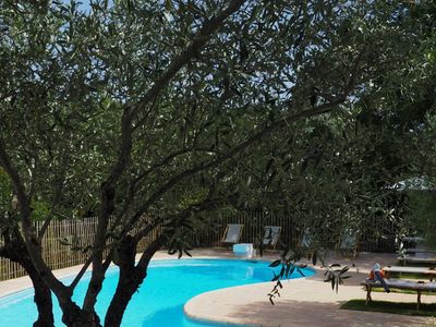 Domaine Provençal Rénové avec Piscine et Jardins pour Événements