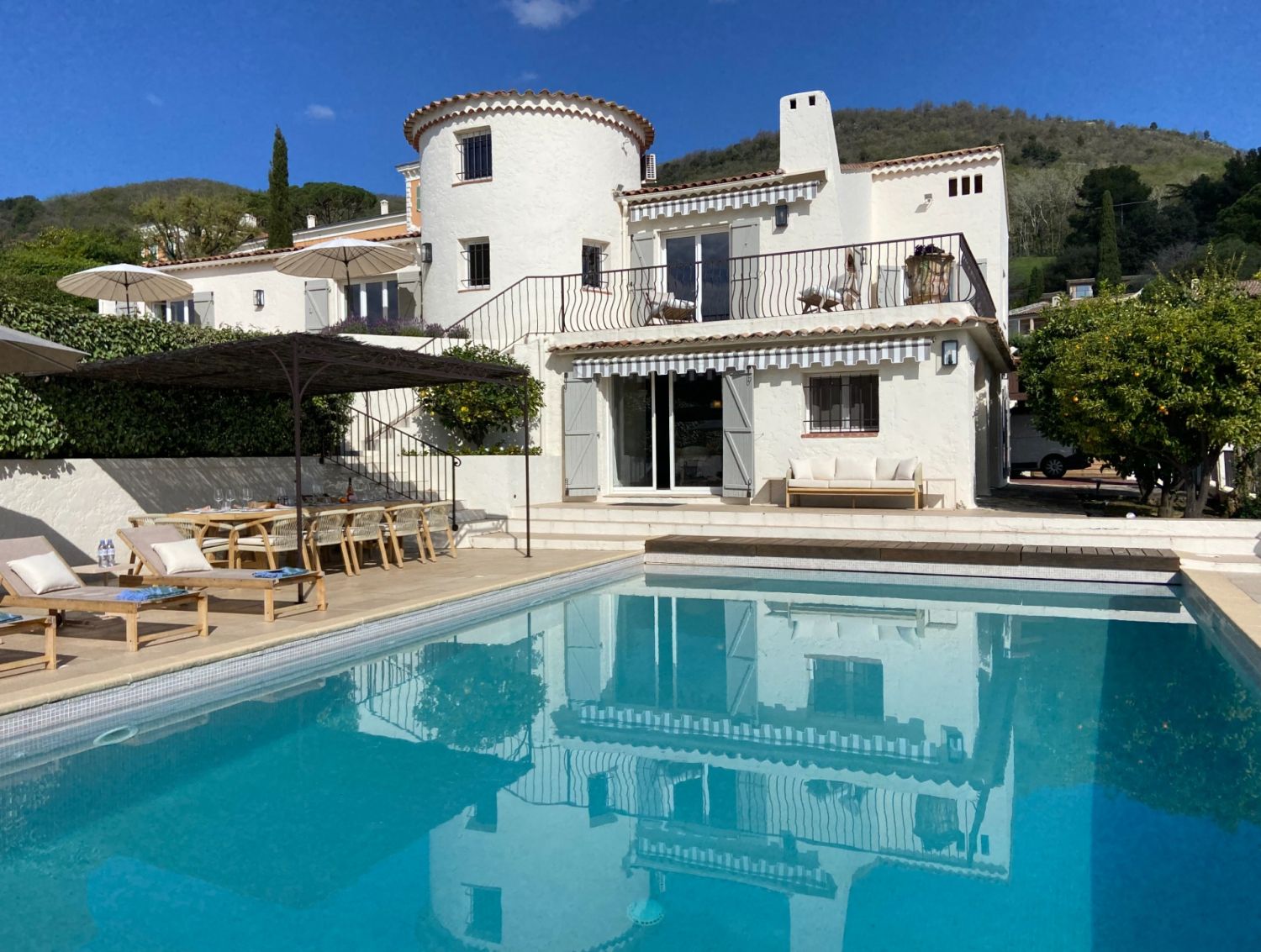 Villa élégante - Piscine chauffee et vue mer 
