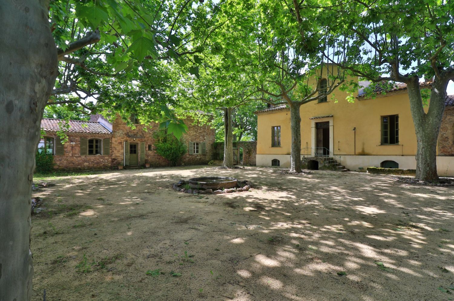 Provençal Domain for Events: Pool & Gardens