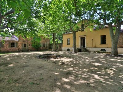 Domaine Provençal pour Événements : Piscine & Jardins
