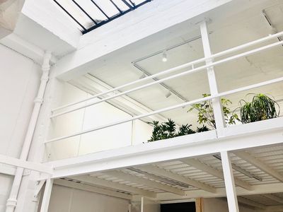 Atelier galerie d'art au port de Nice