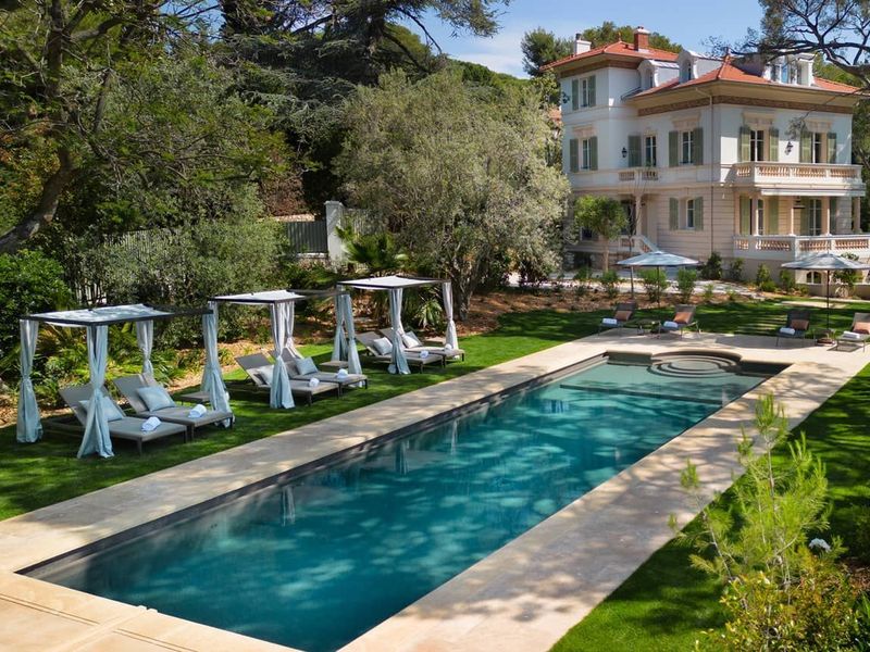 Beautiful Villa in Nice | Stunning Views & Garden for Events