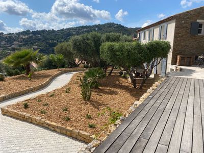 Elegant Poolside Venue with Panoramic Views in Ollioules