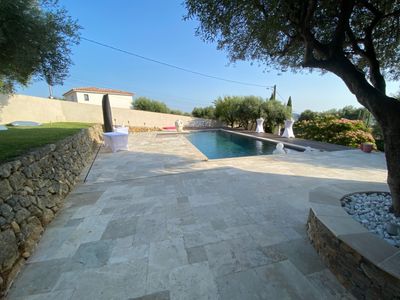 Elegant Poolside Venue with Panoramic Views in Ollioules