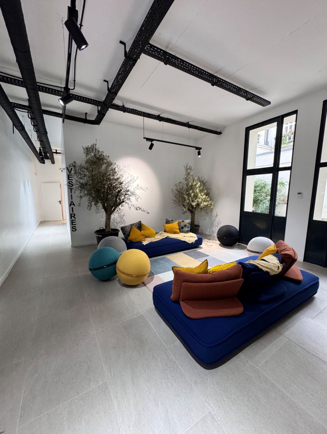 Bright 540 m² Event Space Near Saint-Lazare in Paris