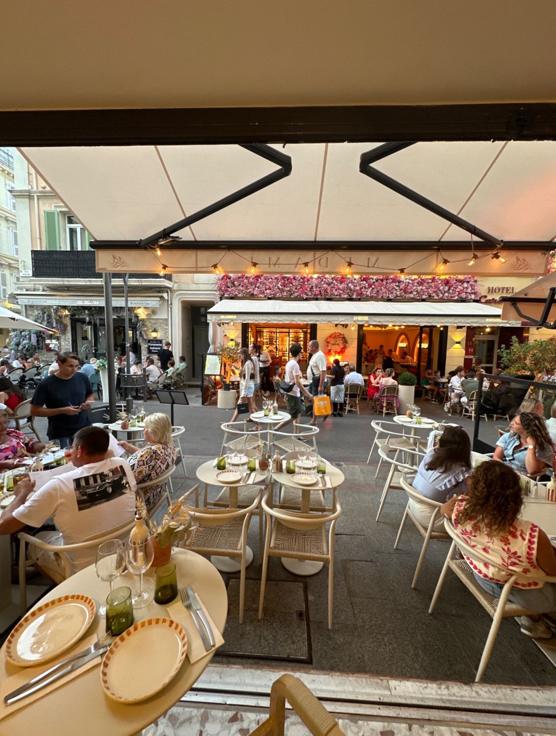 Charming Cannes Restaurant for Intimate Dining & Private Events