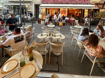 Charming Cannes Restaurant for Intimate Dining & Private Events