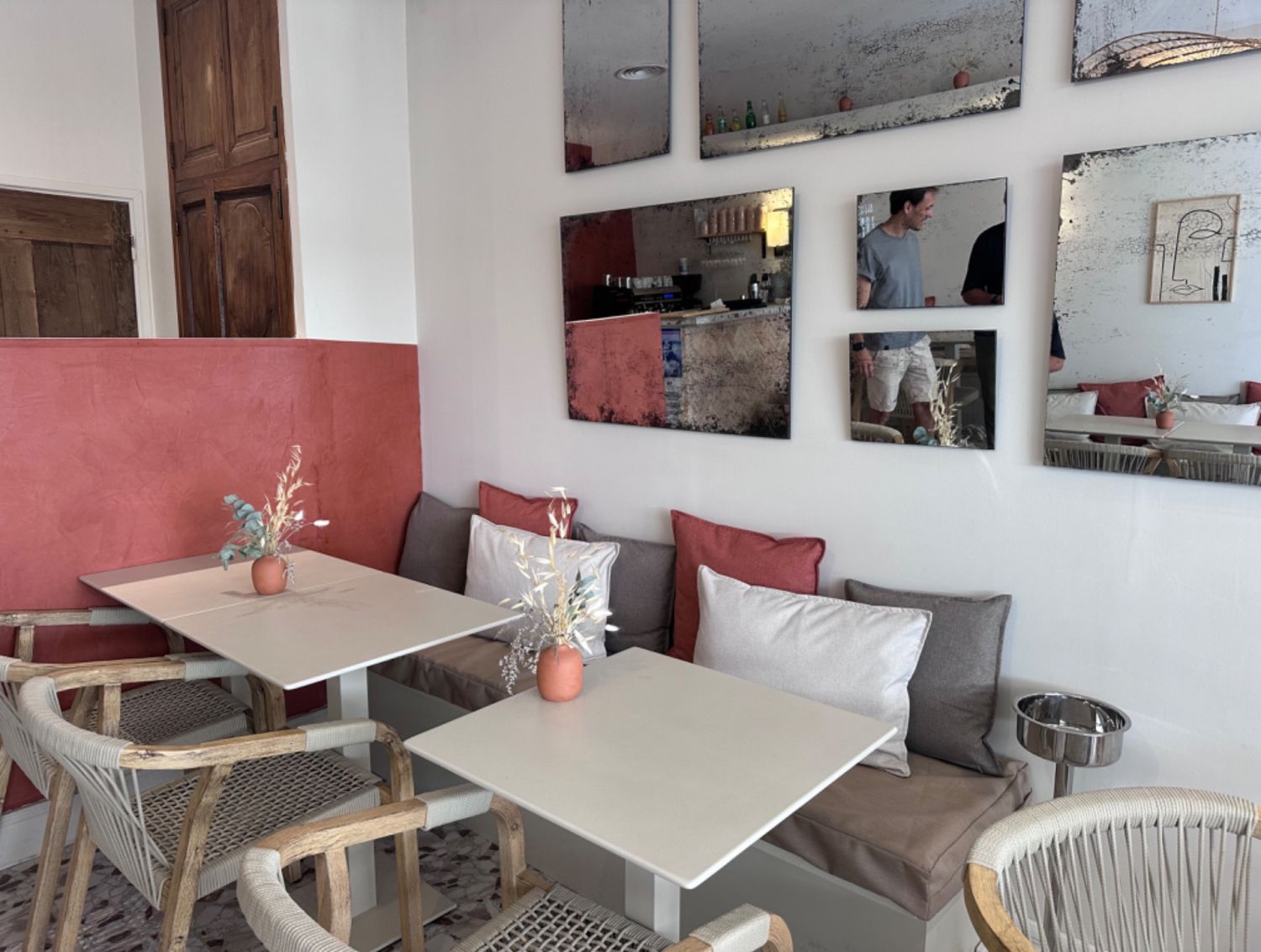 Charming Cannes Restaurant for Intimate Dining & Private Events