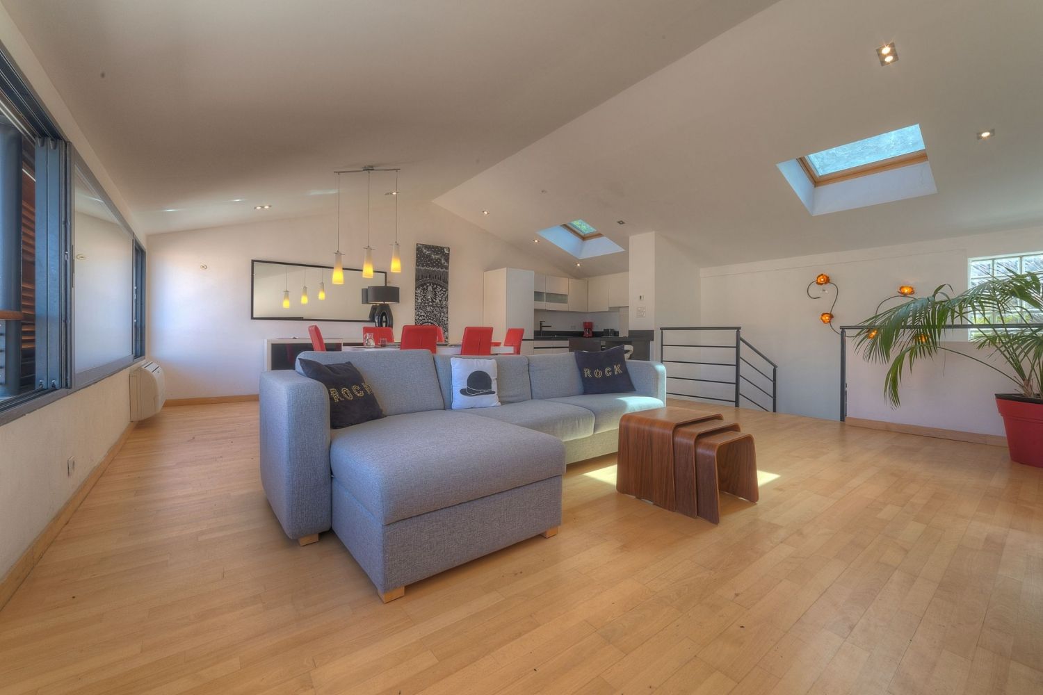 Appartement chic avec vue sur la mer pour des événements près du Palais des Festivals
