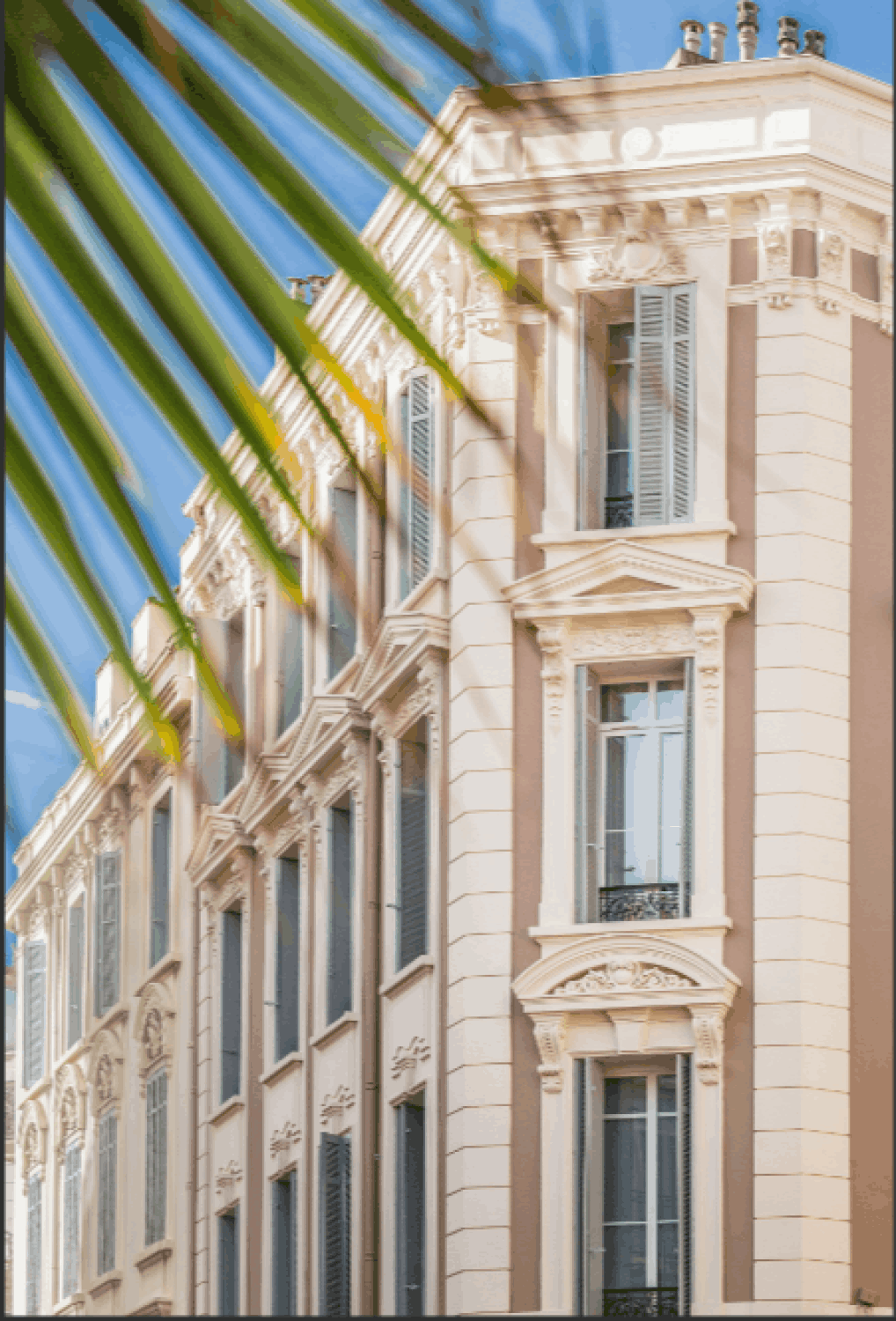 Stylish Cannes Apartments Near Palais for Events & Stays