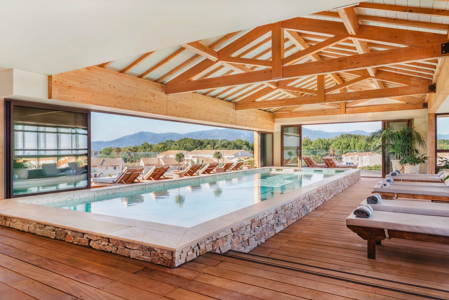 Salle de séminaire dans un boutique hôtel, SPA , restaurant sur une île privée