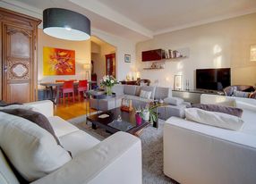 Spacious apartment, 12 min walk from the palais