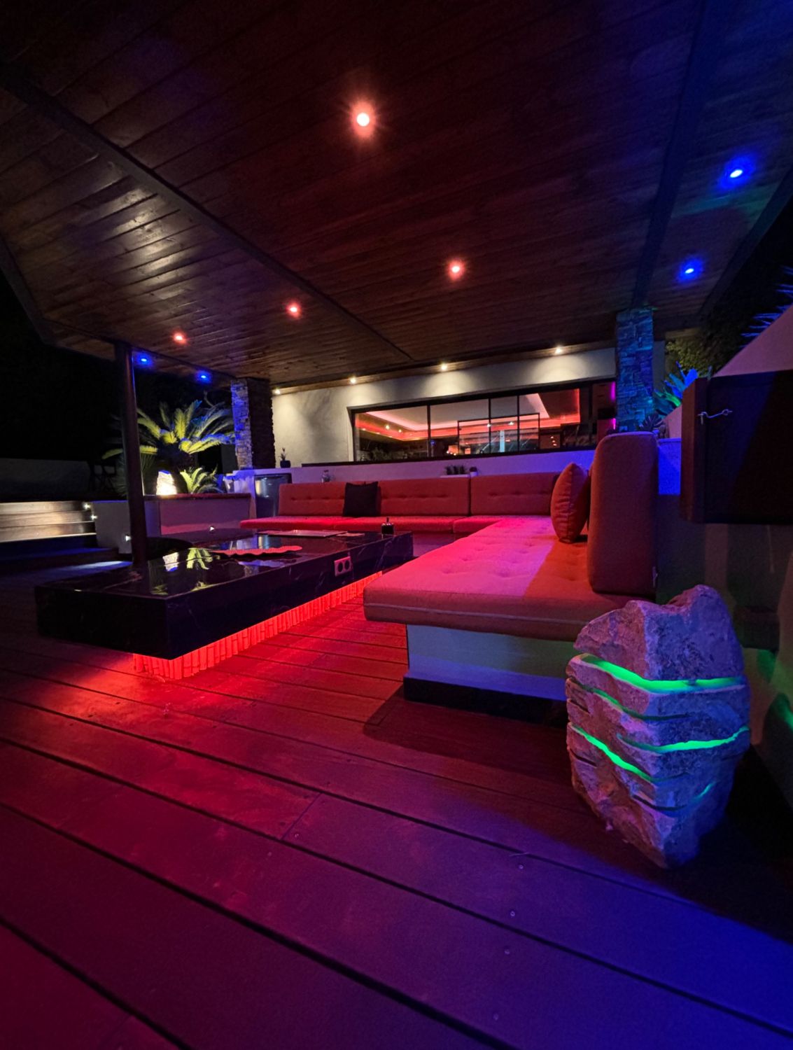 Luxury 5-Star Estate with Caldera Spa & Private Pool near Montpellier