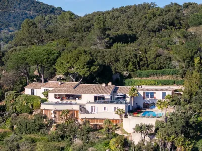 Discover a Unique Event Space in Villemolaque for Parties, Weddings & More