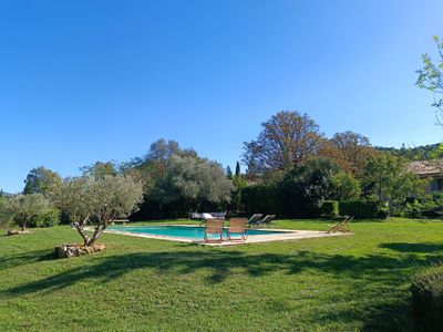 7000m² park at the gates of Aix-en-Provence, view of Sainte-Victoire