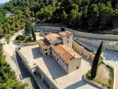 Domaine 5 chambres 600m² + 3 chalets, vue inoubliable sur les Alpes