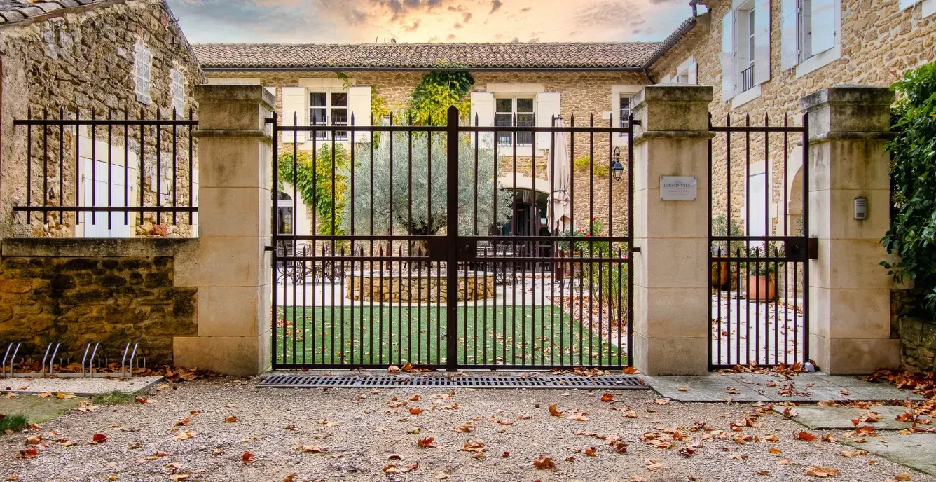 Exceptional estate in Provence for your intimate wedding 