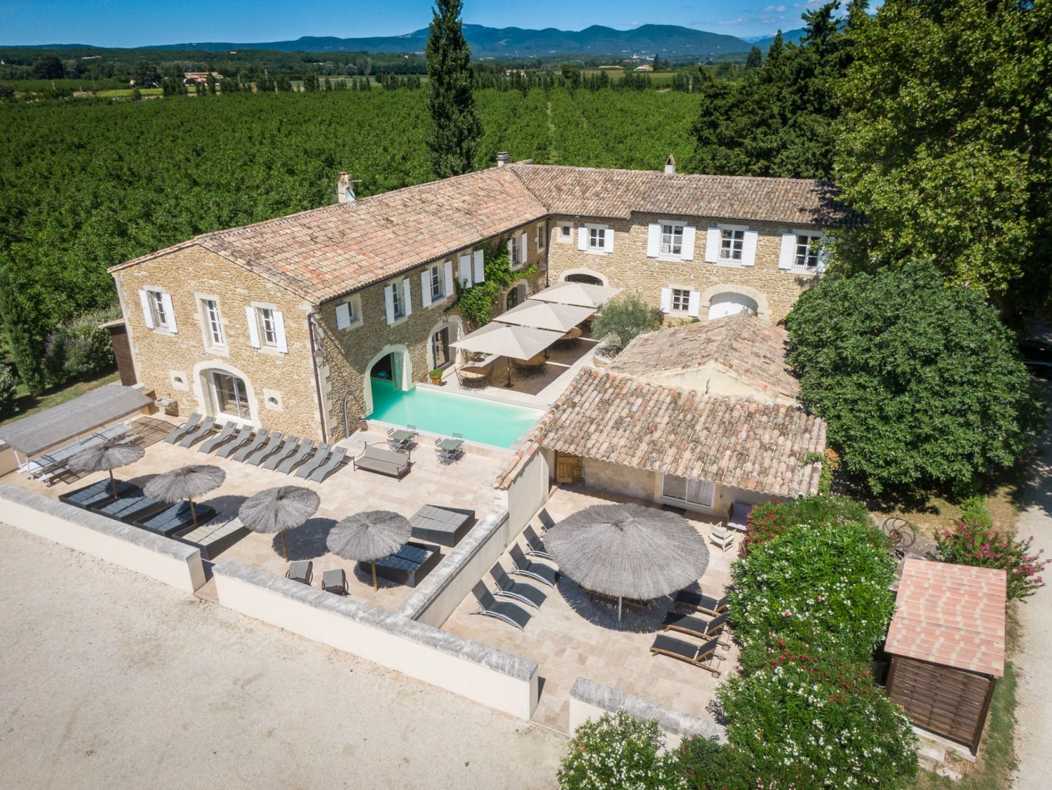 Exceptional estate in Provence for your intimate wedding 