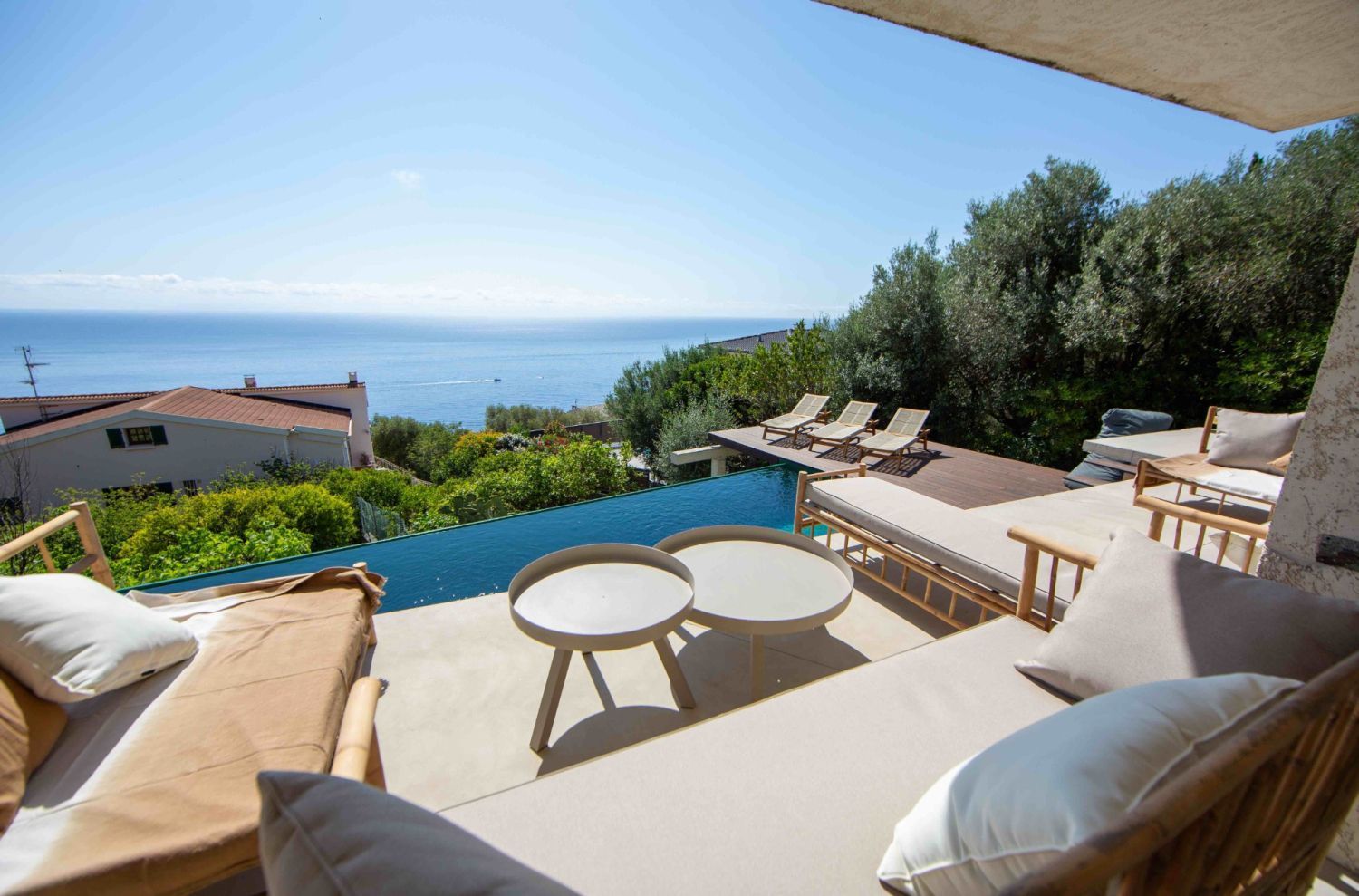 Luxury Villa with Infinity Pool & Sea Views near Bastia