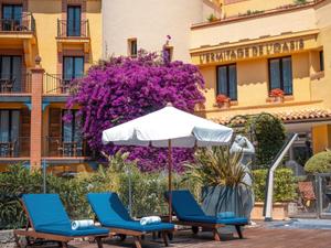 Provencal Hotel with Sea View & Gardens for Events in Mandelieu-la-Napoule