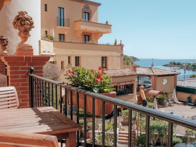 Provencal Hotel with Sea View & Gardens for Events in Mandelieu-la-Napoule
